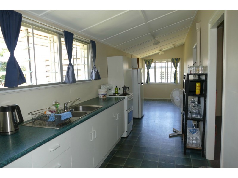 24 Jamieson Street, Cardwell QLD 4849