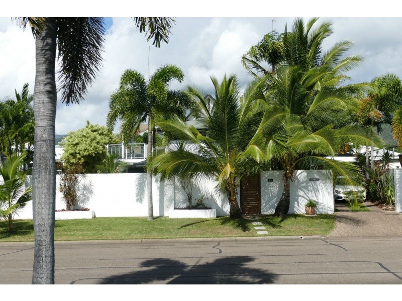 44 Keith Williams Drive, Cardwell QLD 4849