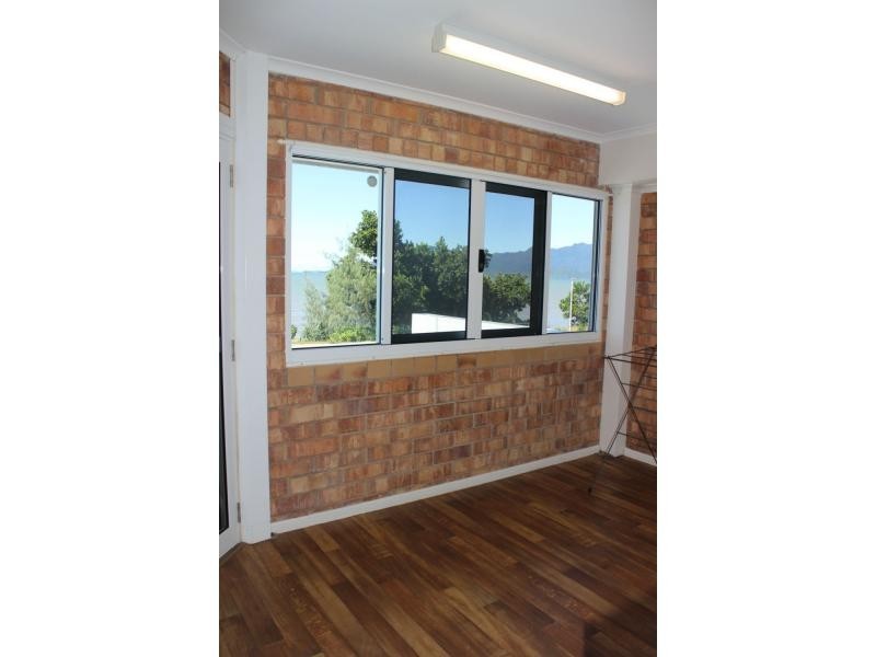 3/65 Victoria Street, Cardwell QLD 4849