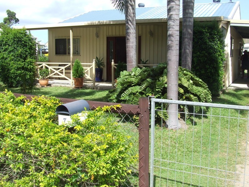 7 Feist Close, Cardwell QLD 4849