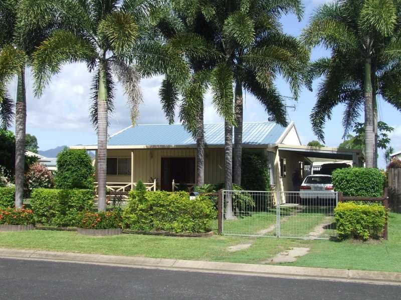 7 Feist Close, Cardwell QLD 4849