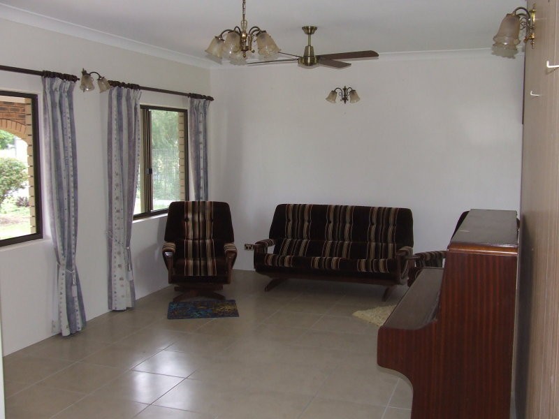 6 Leefe Street, Cardwell QLD 4849