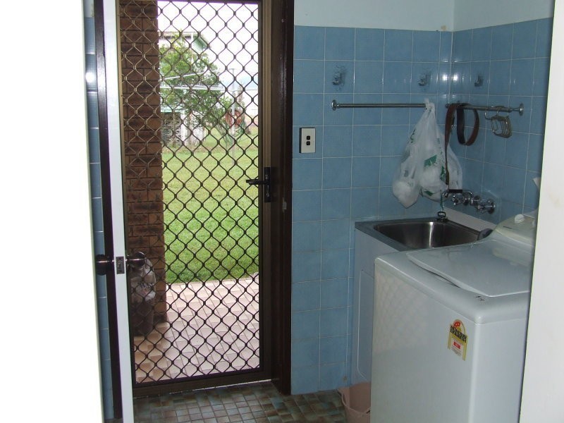6 Leefe Street, Cardwell QLD 4849