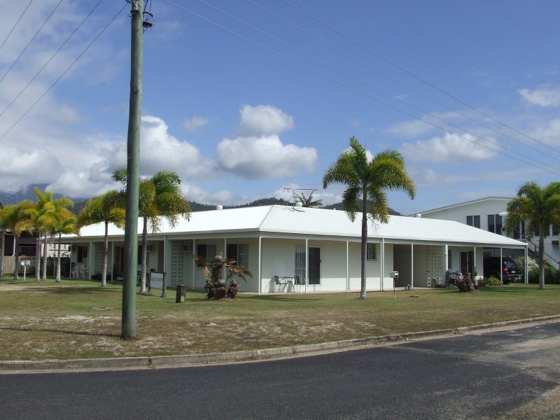 1 Leefe Street, Cardwell QLD 4849