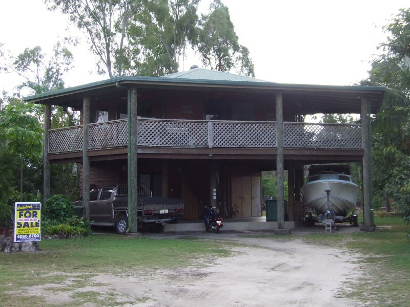 2 Edmondson Close, Cardwell QLD 4849