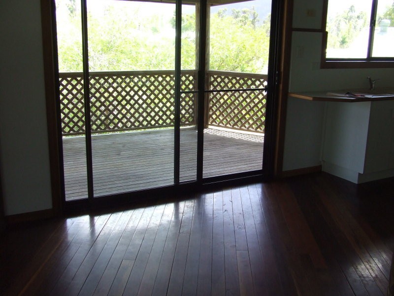 2 Edmondson Close, Cardwell QLD 4849