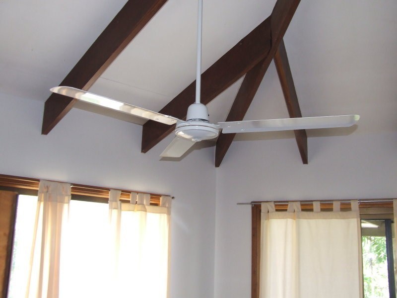 2 Edmondson Close, Cardwell QLD 4849