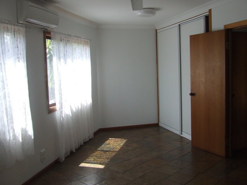 2 Edmondson Close, Cardwell QLD 4849