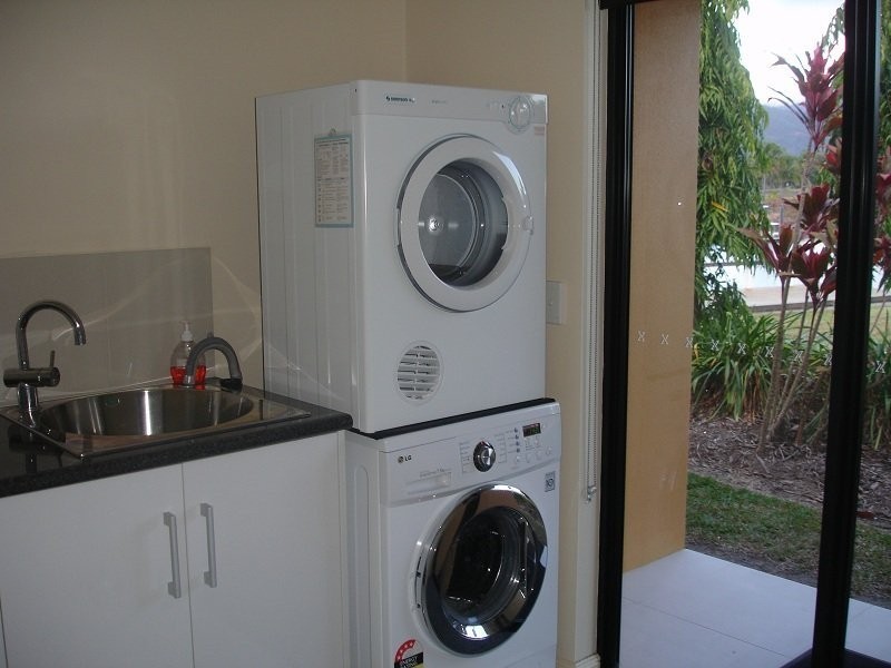 18 Royal Palm Avenue, Cardwell QLD 4849