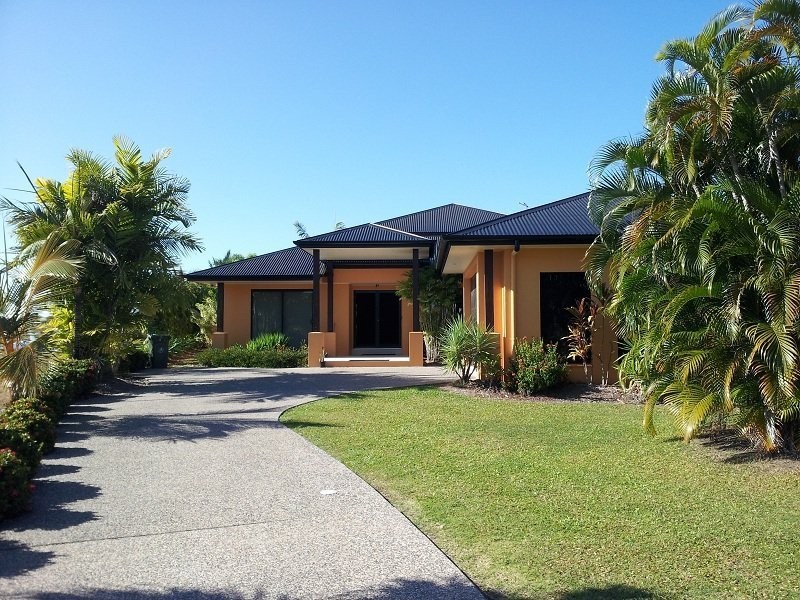 18 Royal Palm Avenue, Cardwell QLD 4849