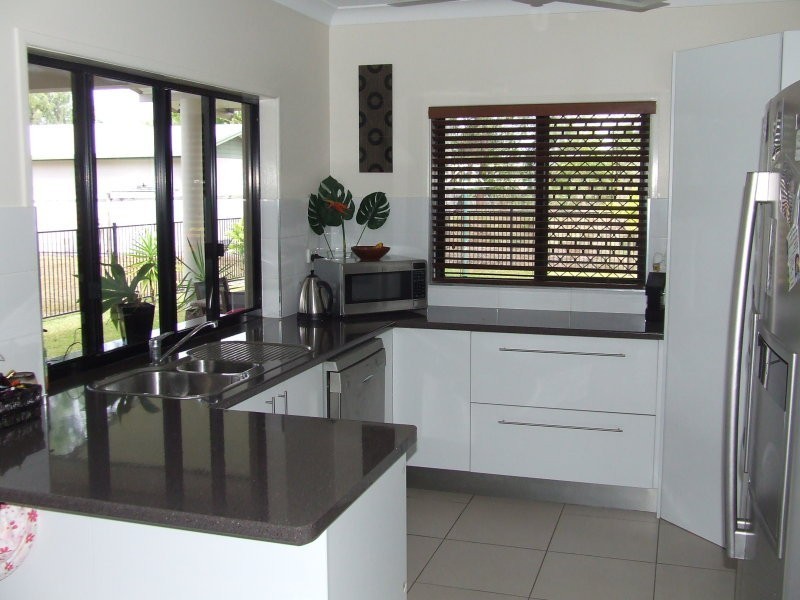 7 Edmondson Close, Cardwell QLD 4849