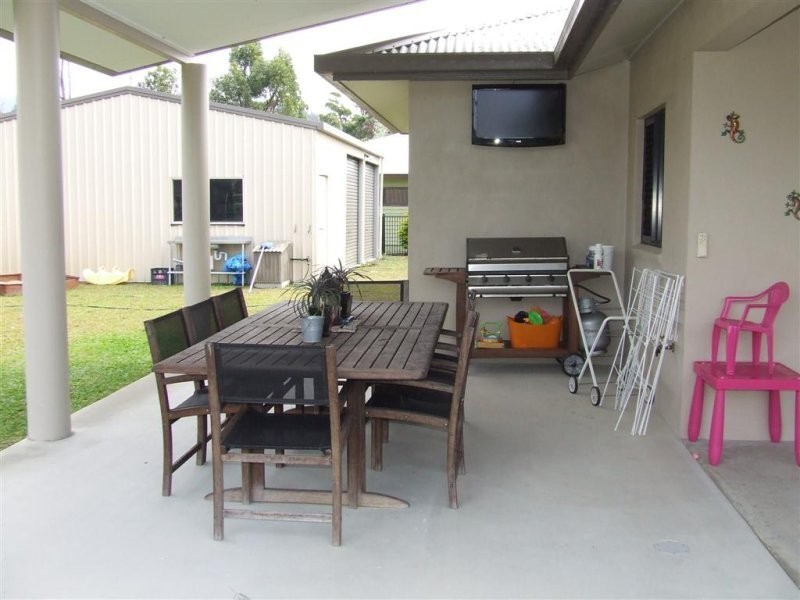 7 Edmondson Close, Cardwell QLD 4849