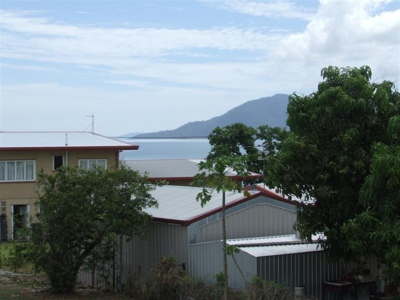3 Sheridan Street, Cardwell QLD 4849