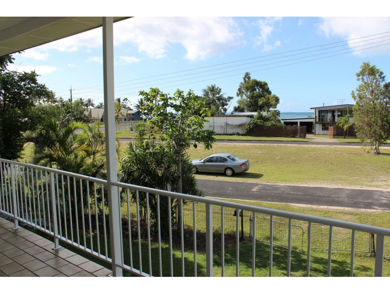 15 Leefe Street, Cardwell QLD 4849