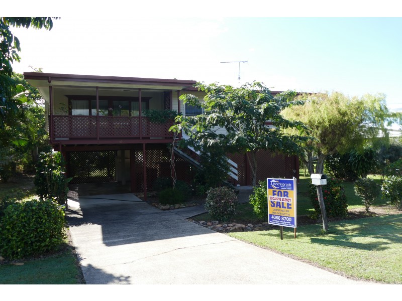 30 Jamieson St, Cardwell QLD 4849