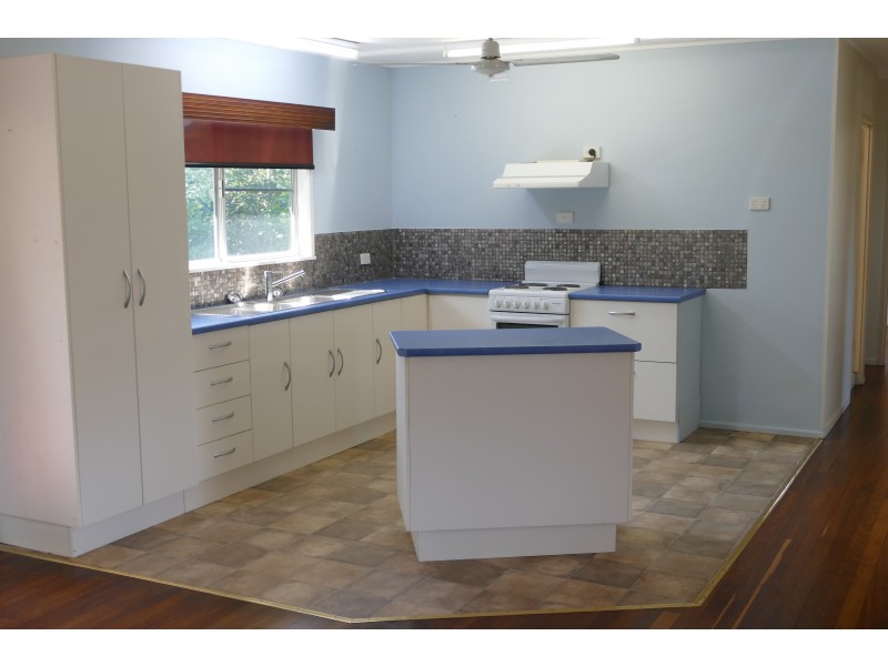 30 Jamieson St, Cardwell QLD 4849