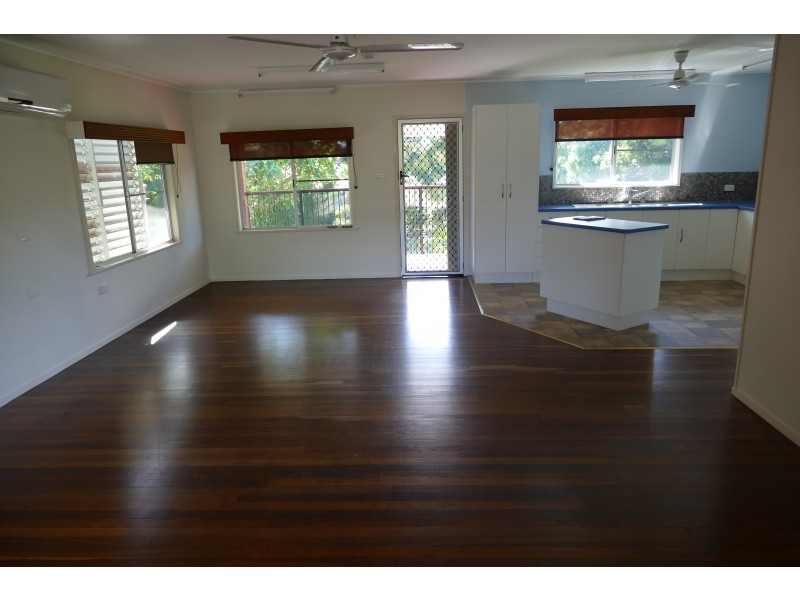 30 Jamieson St, Cardwell QLD 4849