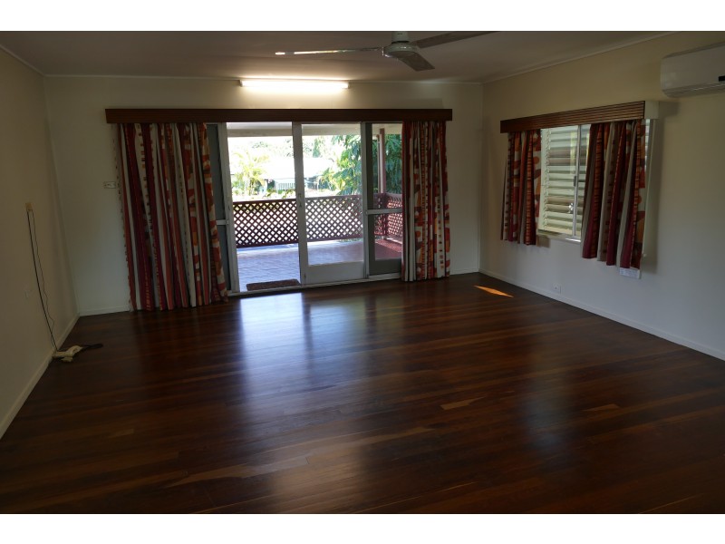 30 Jamieson St, Cardwell QLD 4849