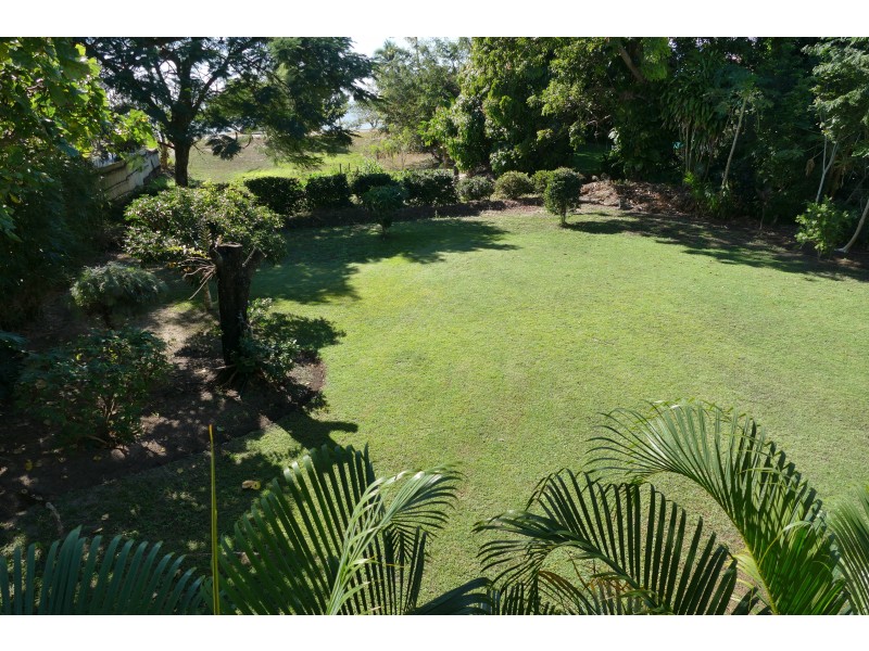 30 Jamieson St, Cardwell QLD 4849