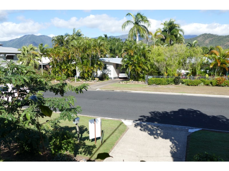 30 Jamieson St, Cardwell QLD 4849