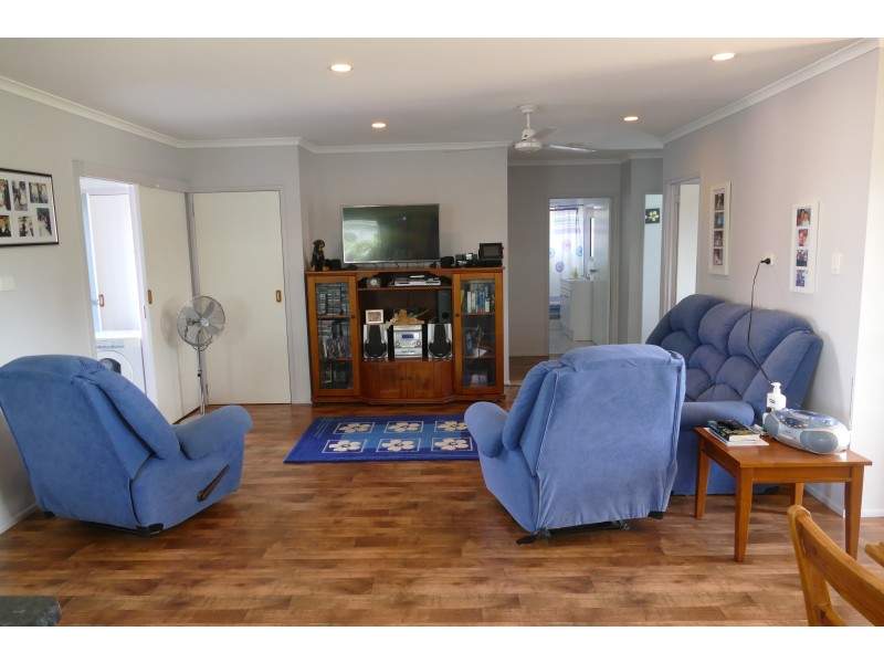 5 Albert St, Cardwell QLD 4849