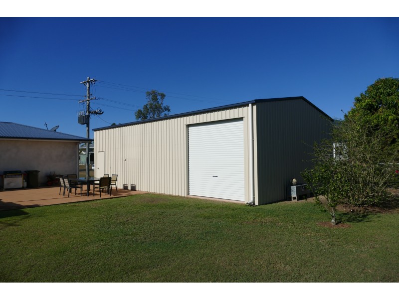 19 Victoria St, Cardwell QLD 4849