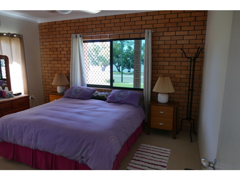19 Victoria St, Cardwell QLD 4849