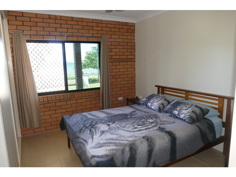 19 Victoria St, Cardwell QLD 4849