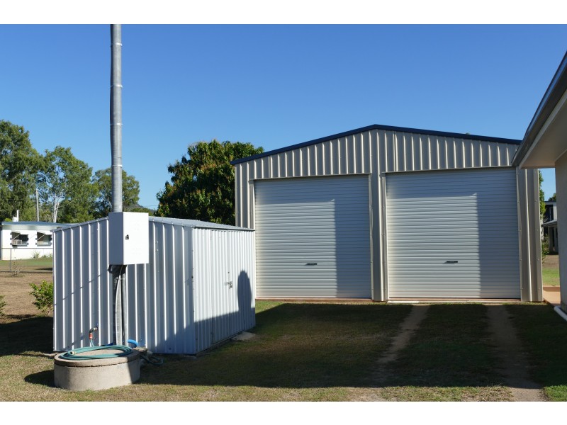 19 Victoria St, Cardwell QLD 4849
