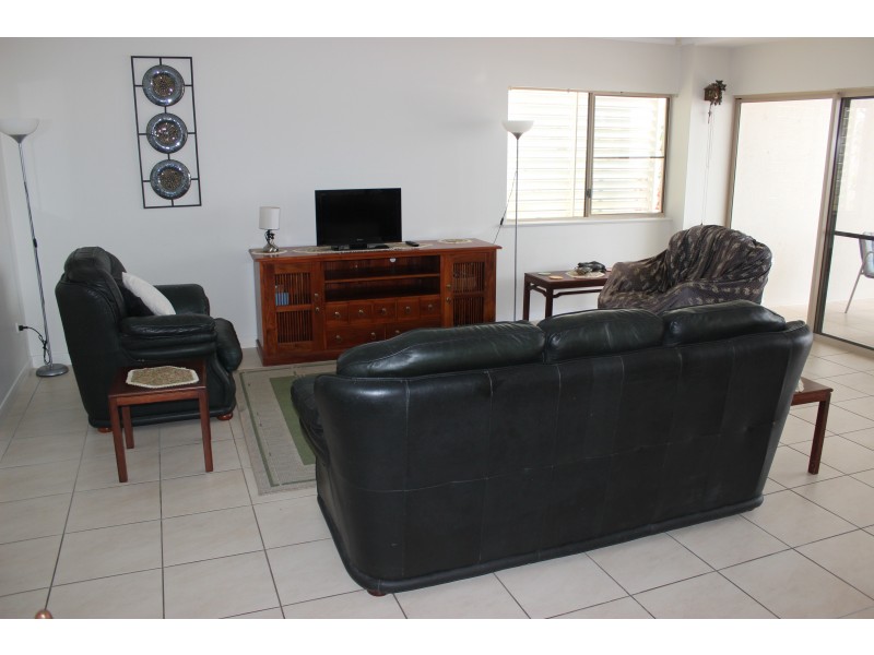 2/23 Poinciana Bvd, Cardwell QLD 4849