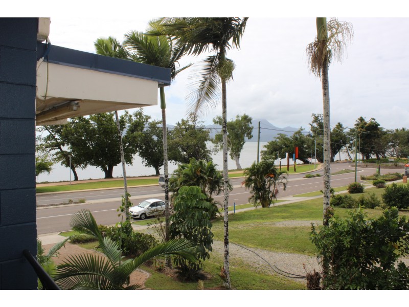 25 Victoria St, Cardwell QLD 4849