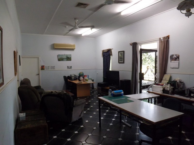 54 Bowen Street, Cardwell QLD 4849
