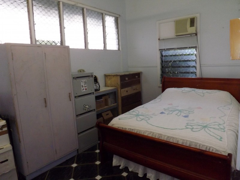 54 Bowen Street, Cardwell QLD 4849