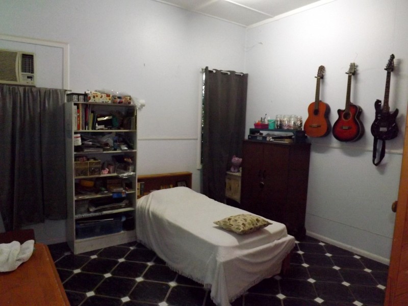 54 Bowen Street, Cardwell QLD 4849