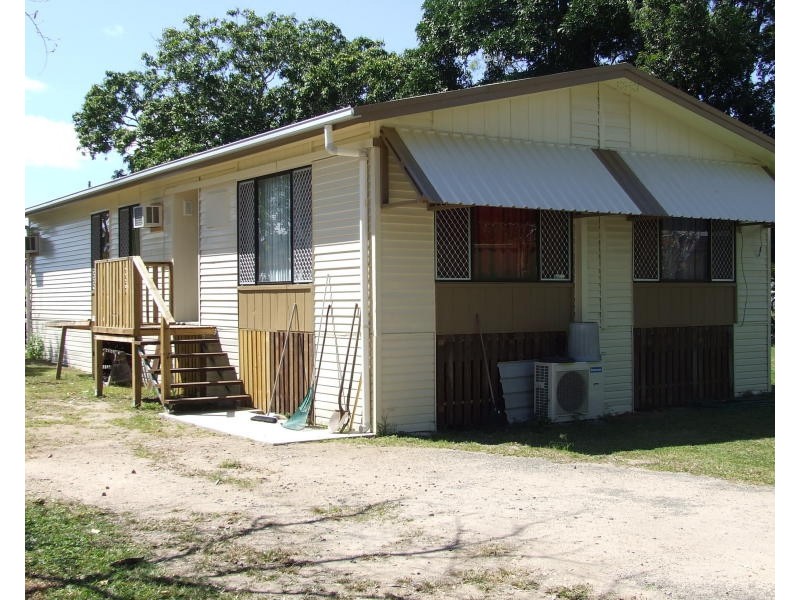 60 Roma Street, Cardwell QLD 4849