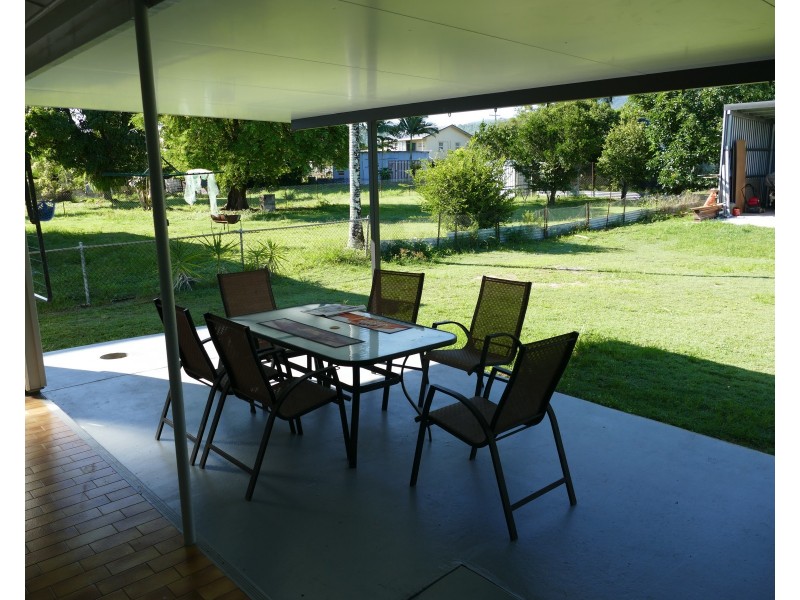 153 Victoria Street, Cardwell QLD 4849