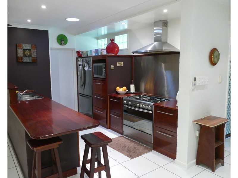 16 Ferguson Street, Cardwell QLD 4849