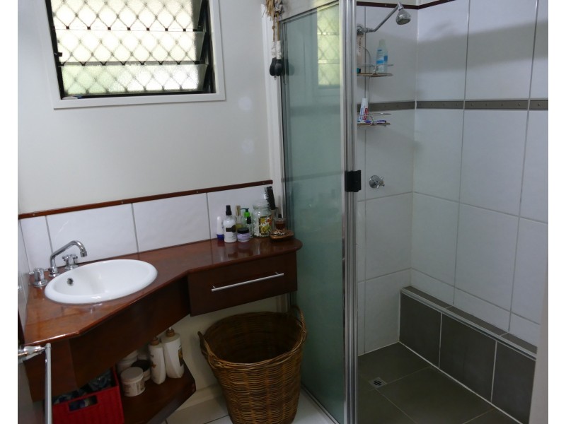 16 Ferguson Street, Cardwell QLD 4849