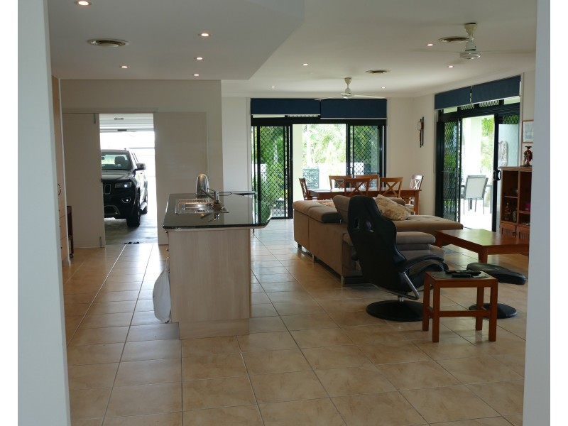 15 Cassia Crescent, Cardwell QLD 4849