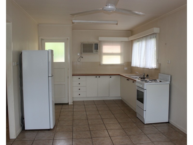 4 Jamieson Street, Cardwell QLD 4849