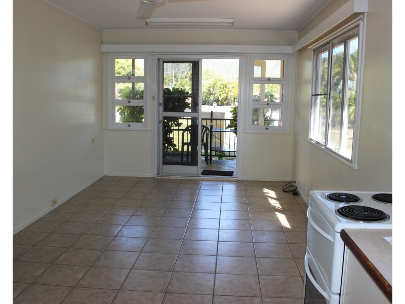 4 Jamieson Street, Cardwell QLD 4849