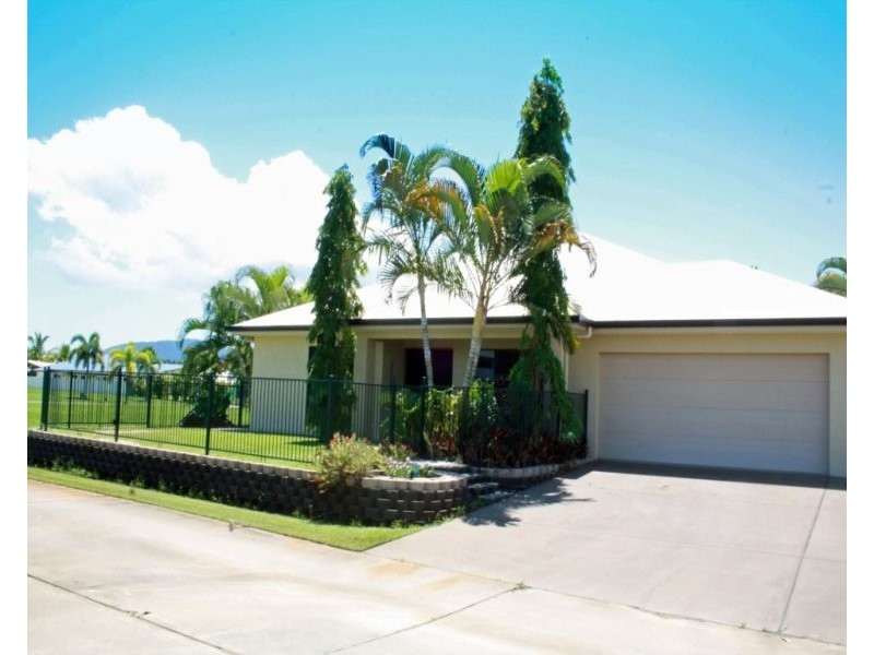 6 Poinciana Boulevard, Cardwell QLD 4849