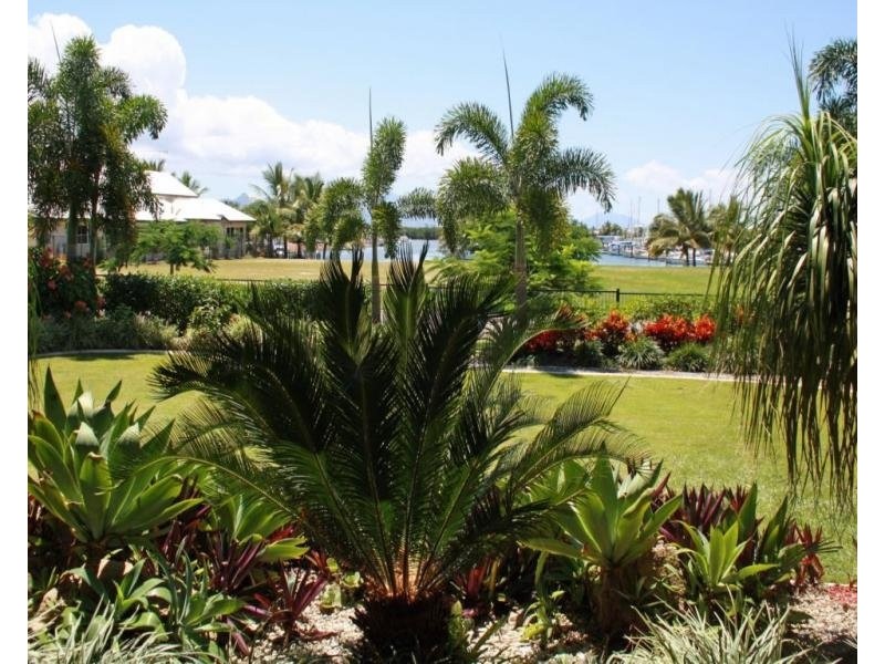 6 Poinciana Boulevard, Cardwell QLD 4849