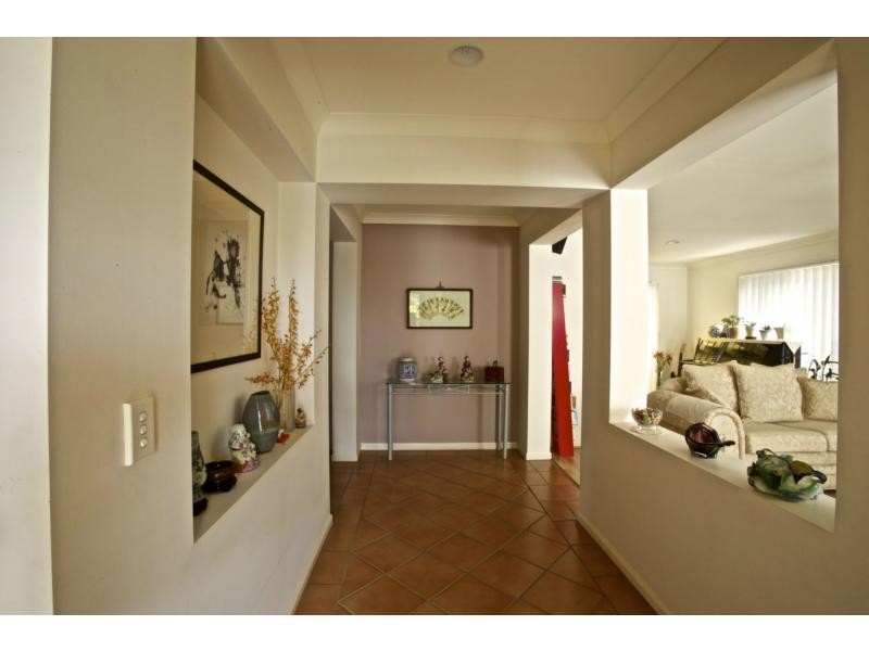 10 Elfin Street, Robina QLD 4226