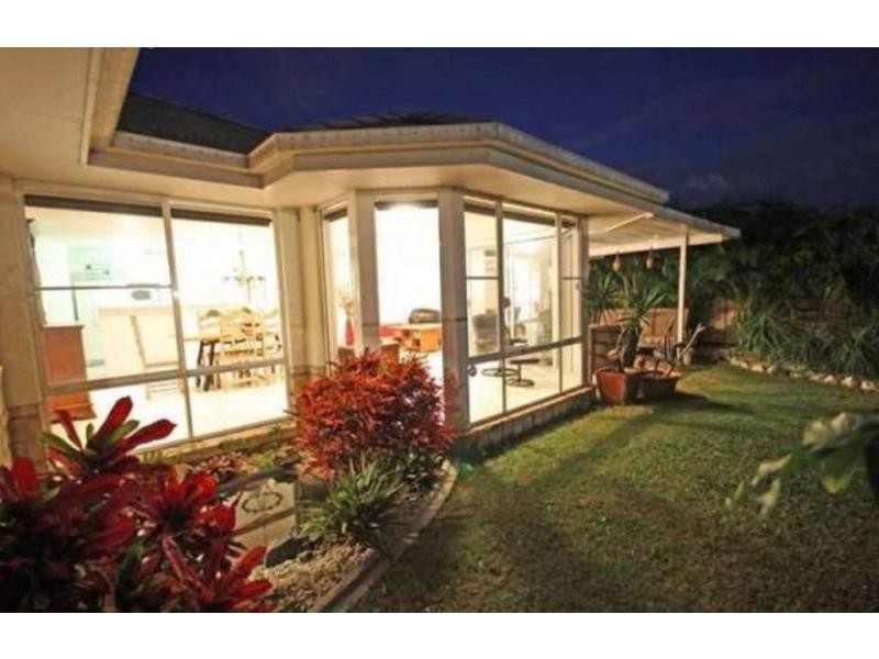 32 Christina Ryan Way, Arundel QLD 4214