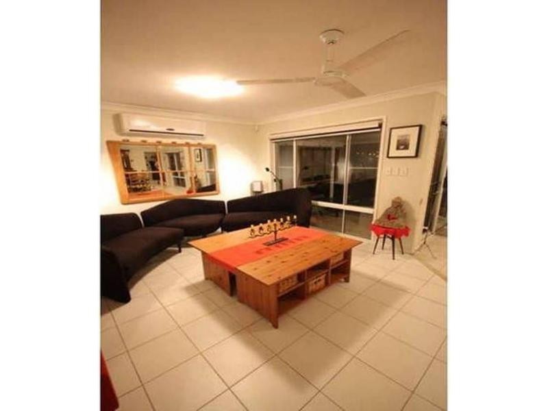 32 Christina Ryan Way, Arundel QLD 4214