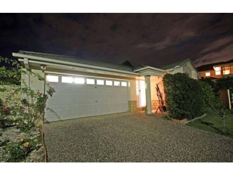 32 Christina Ryan Way, Arundel QLD 4214