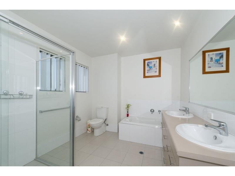 32/1 Acacia Court, Robina QLD 4226