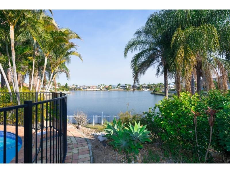 74 Santa Cruz Boulevard, Clear Island Waters QLD 4226