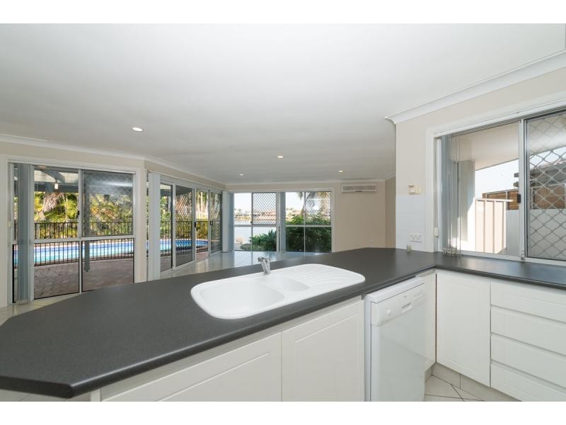 74 Santa Cruz Boulevard, Clear Island Waters QLD 4226